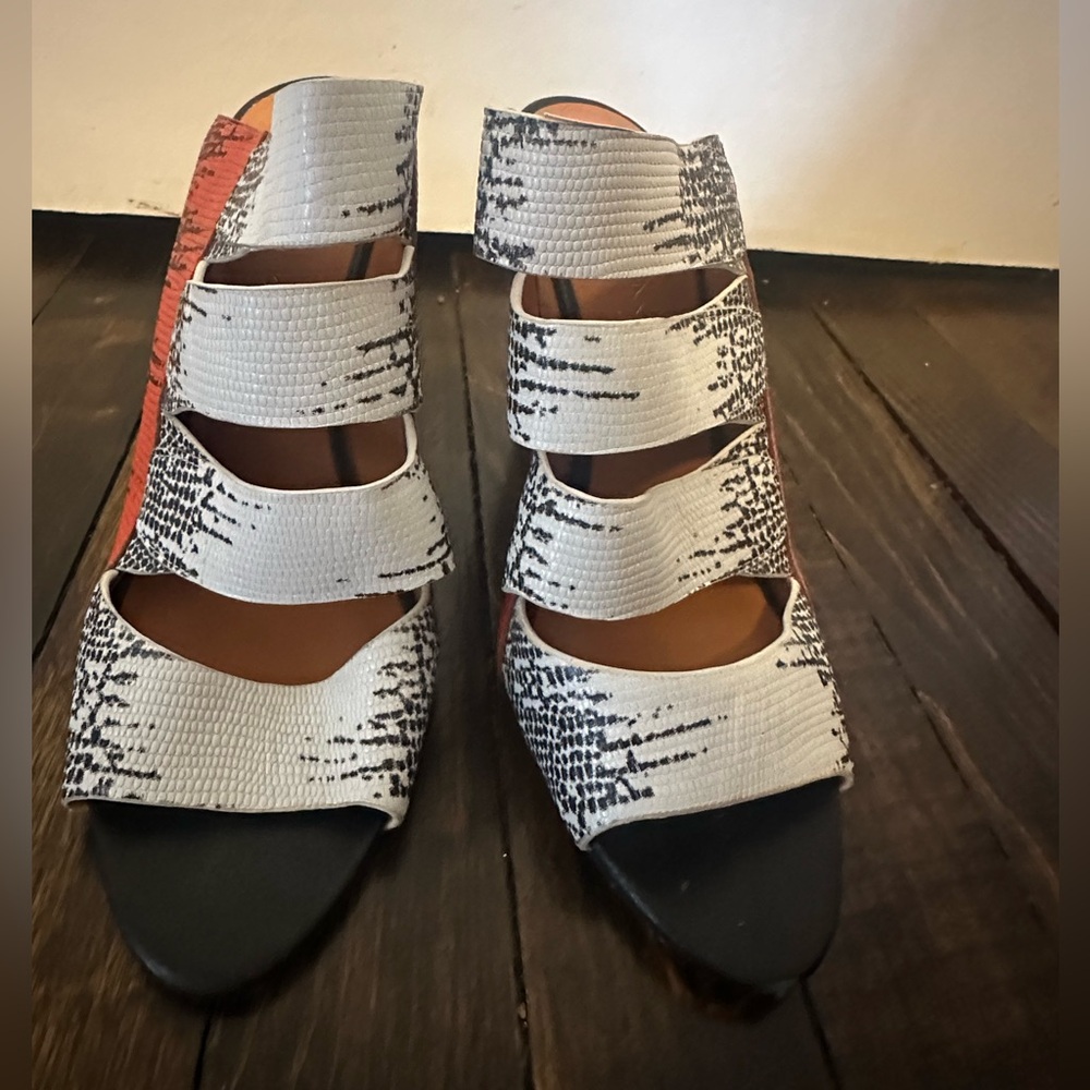 Rebecca Minkoff Skylar Orange White Black snake print wedge heels 7.5
